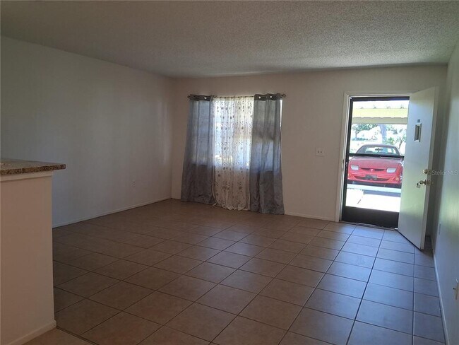 Foto del edificio - 2357 Walton Cir