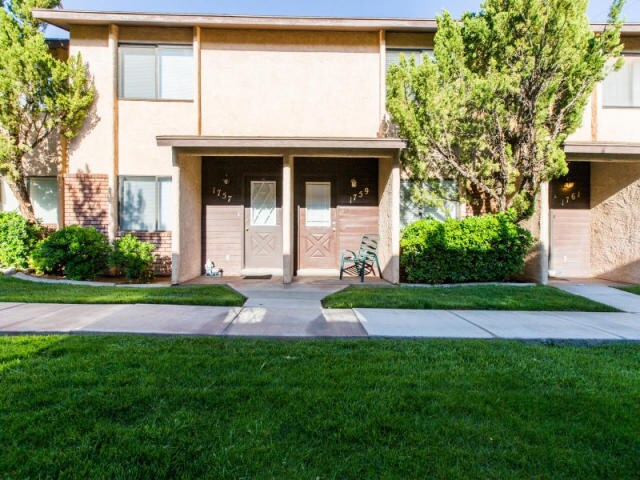 Primary Photo - Colorview Townhome