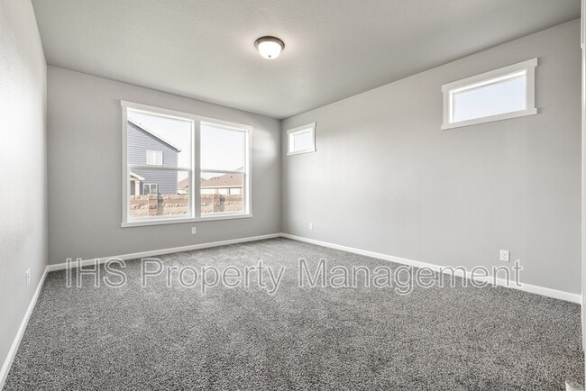 Building Photo - 8218 Cardinal Peak St