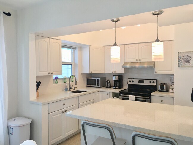 Foto del edificio - 609 Breakers Ave