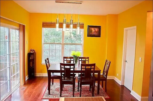 Foto del edificio - 576 Declaration Ln