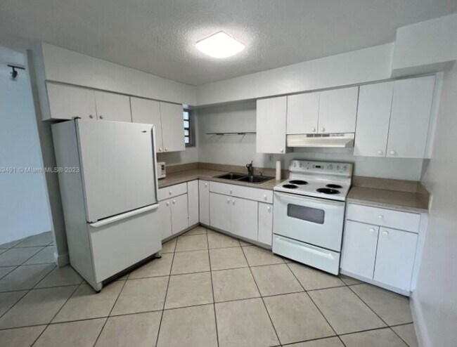 Building Photo - 2496 SW 17 Ave # 5203 MIAMI, FL 33145-3889
