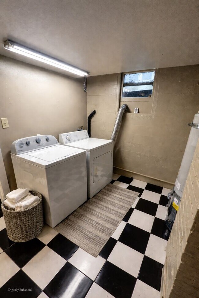 Foto del edificio - 1006 N Garden St