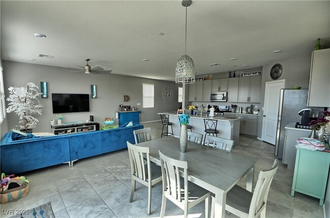 Foto del edificio - 2861 Rolling Brook Pl