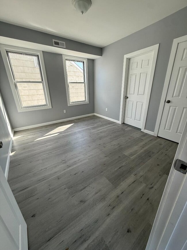 Foto del edificio - 1637 South Ave