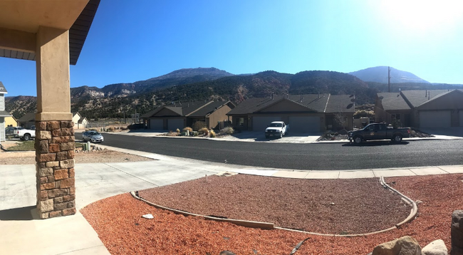 Building Photo - 262 Bristlecone Dr