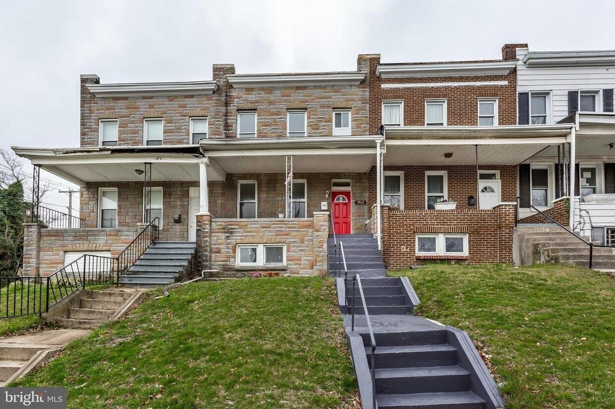 Primary Photo - 1502 N Pulaski St