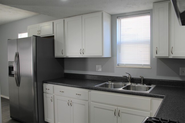 Foto del edificio - 733 E Mound St