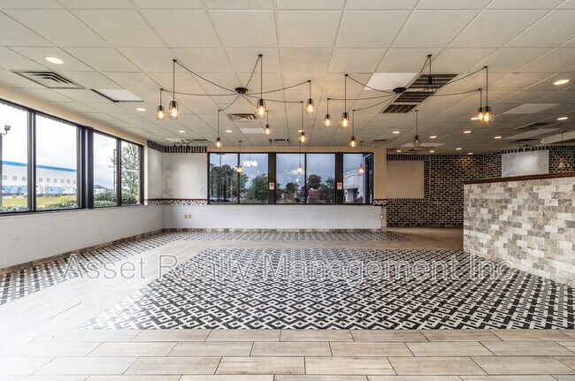 Foto del edificio - 2904 Knoxville Center Dr
