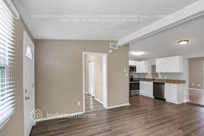 Foto del edificio - 11678 104th St