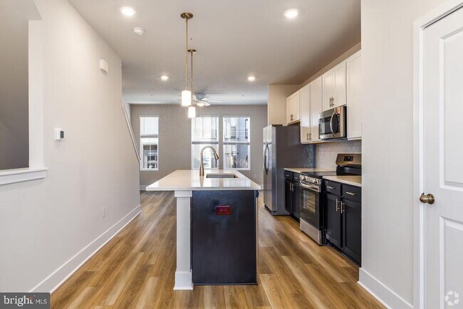 Foto del edificio - 1801 Guilford Ave