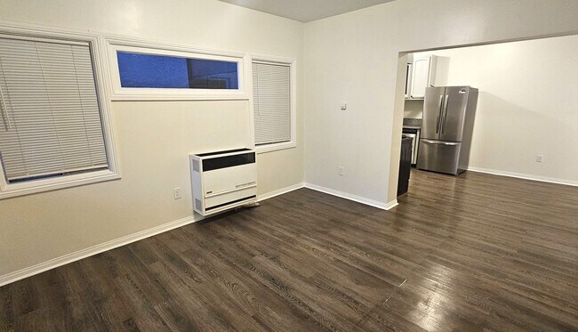 Foto del edificio - 961-963 W 42ND STREET