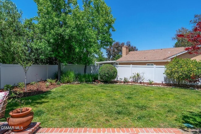 Building Photo - 907 Sagebrush Pl