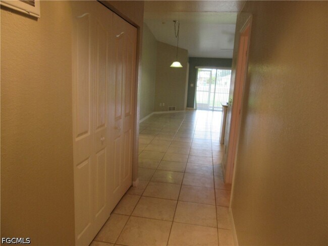Foto del edificio - 271 SW 4th St