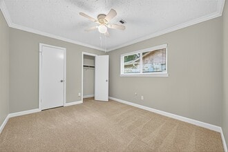 Building Photo - 3019 Jenny Dr