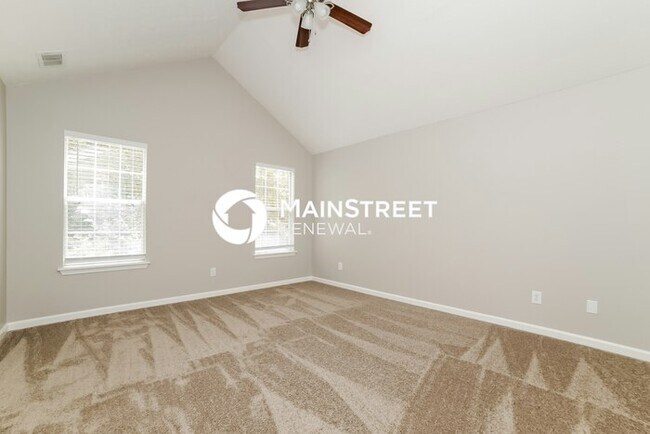 Building Photo - 3 Bedroom Pet-Friendly Home in Stockbridge, GA with Main Street Renewal