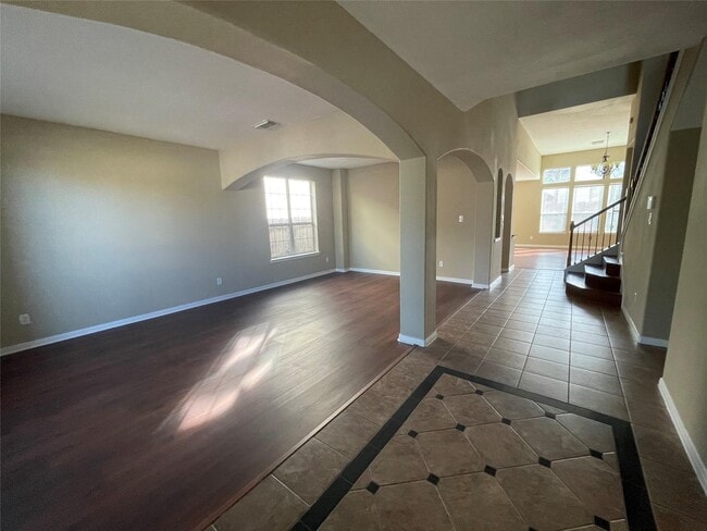 Building Photo - 16919 Creek Mountain Dr
