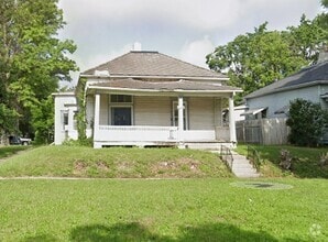 Building Photo - 1435 S 9th St