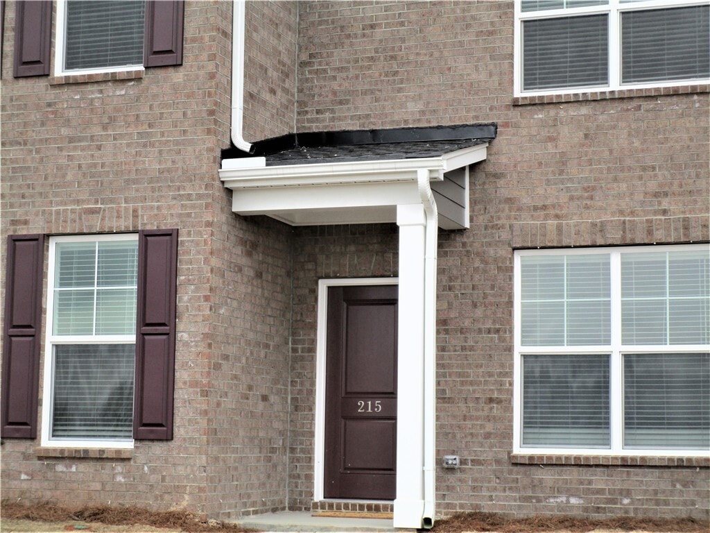 Primary Photo - 215 Scenic Rd