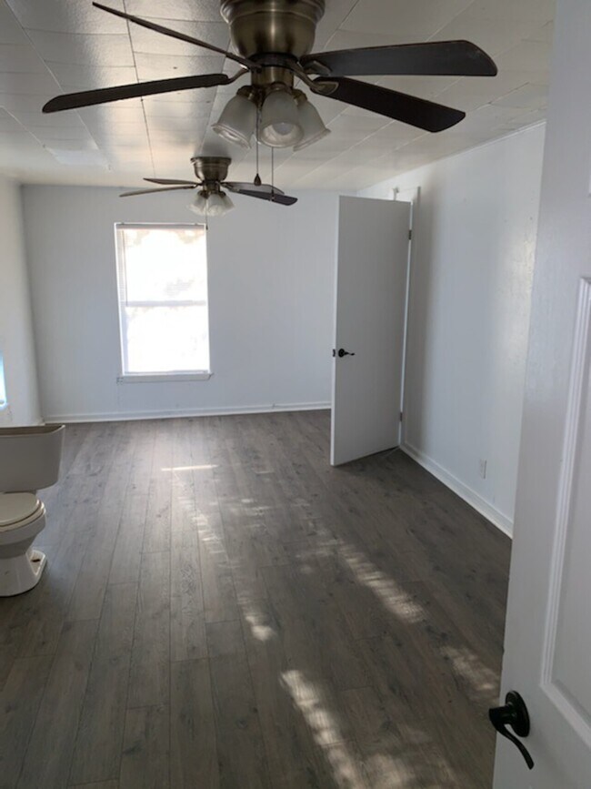 628 W Ave A Unit A, Kingsville, TX 78363 Condo for Rent in Kingsville