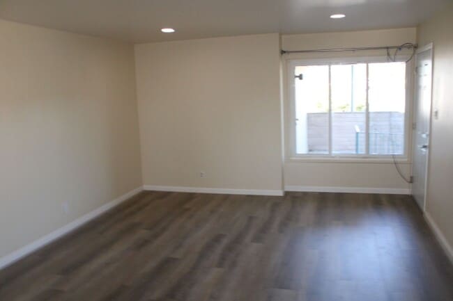 Building Photo - 4216 Nevin Ave
