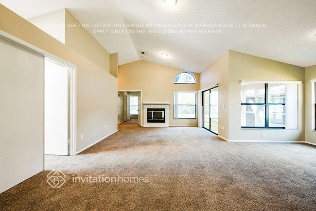 Foto del edificio - 1018 Henson Ct