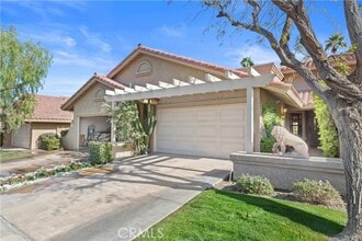 Building Photo - 41220 Woodhaven Dr W