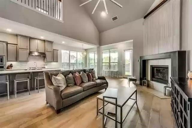 Foto del edificio - 5101 Shallow Pond Dr