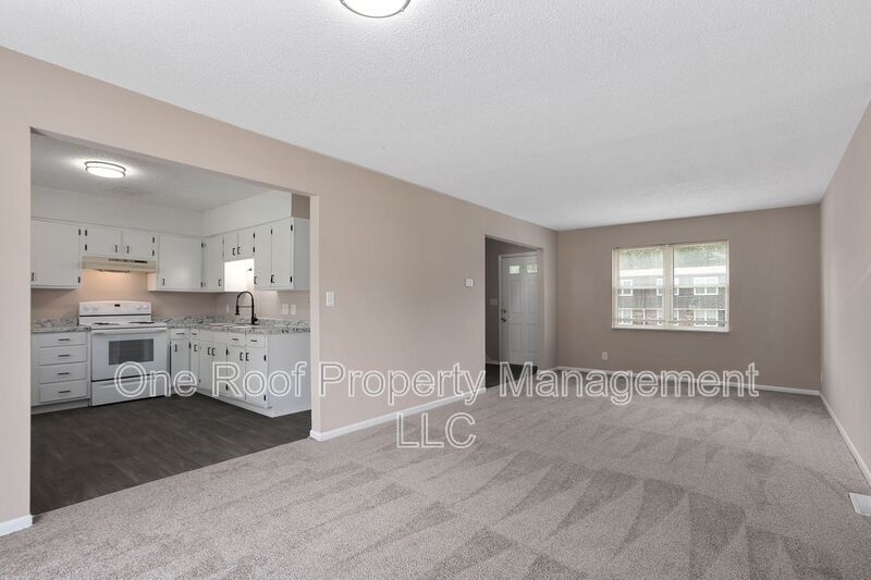 Foto principal - 701 Linwood Dr