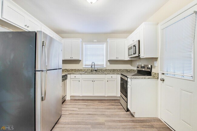 Foto del edificio - 2757 Arrowood Dr