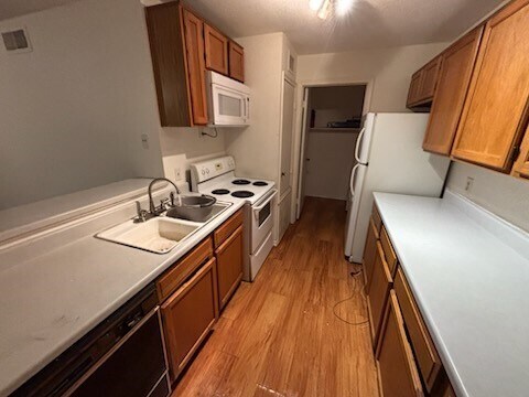 Foto del edificio - 10725 Braes Bend Dr