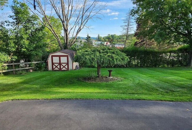 Foto del edificio - 2946 Northwood Dr