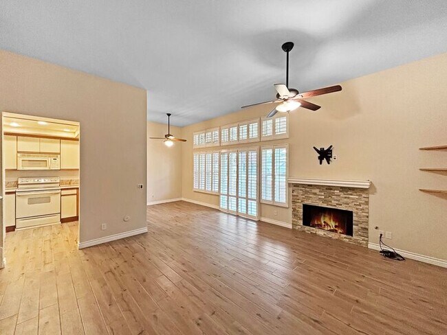 Foto del edificio - 3147 Old Bridgeport Way