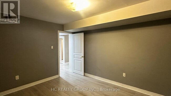 Building Photo - 821 Walsh Ct