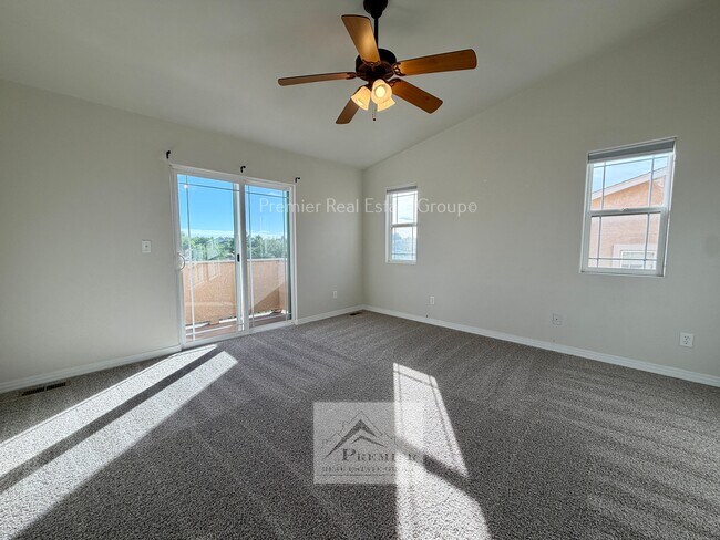 Foto del edificio - 2225 Stepping Stones Way