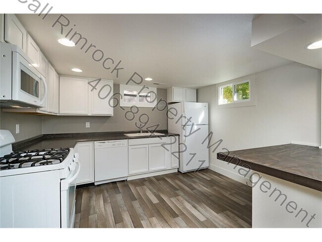 Foto del edificio - 3329  Poly Dr