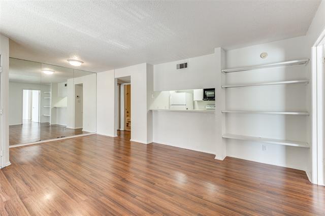 Foto del edificio - 12482 Abrams Rd