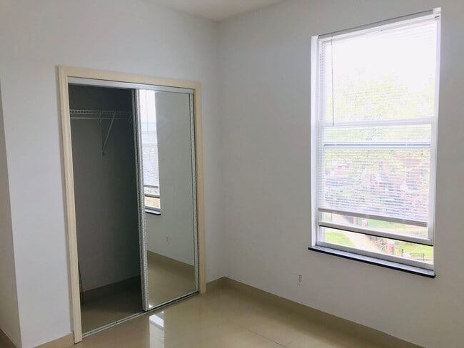 BEDROOM - 317 Hamilton St