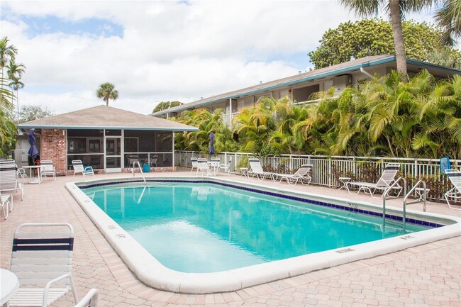 Building Photo - 5800 Margate Blvd