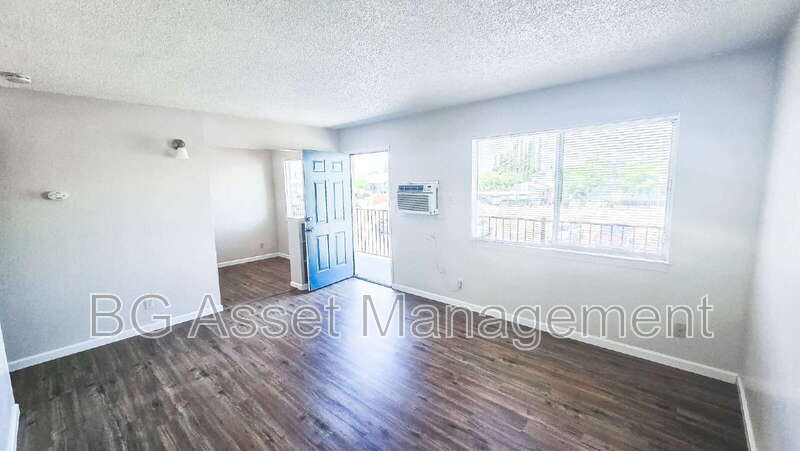 Photo - 1922 Ethan Way