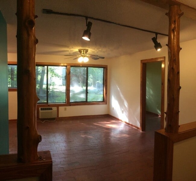 Photo - 106 Pleasant Dr Apartment