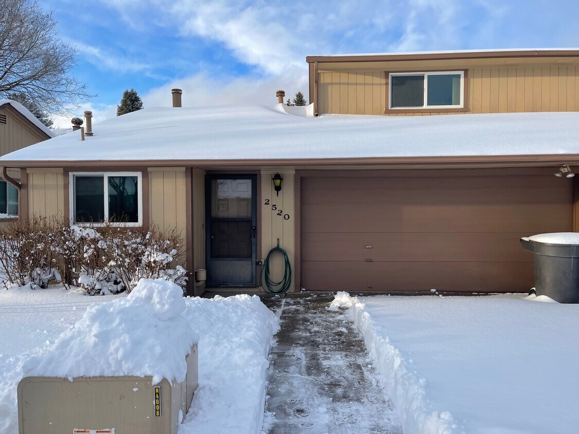 2520 E Cassidy Ln, Flagstaff, AZ 86004 Townhome Rentals in Flagstaff