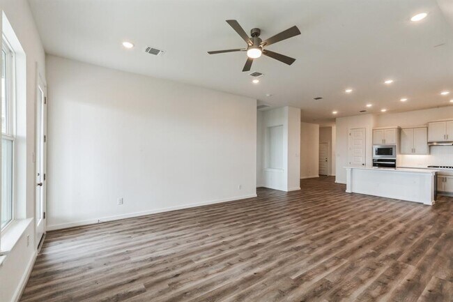 Building Photo - 4314 Bancroft Ln