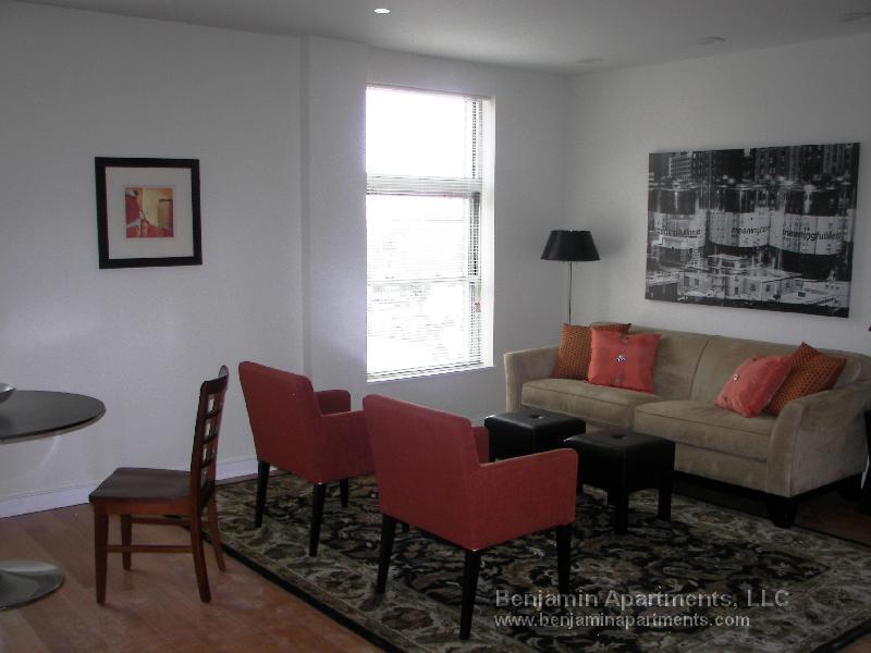 Foto principal - 650 Albany St