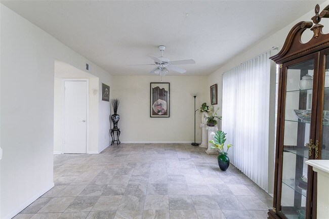 Foto del edificio - 1403 Blalock Rd