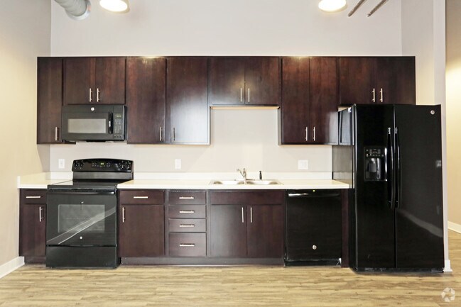 1HAB, 1BA - A12/808 ft² - 14Forty