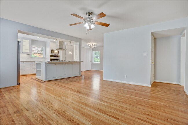 Foto del edificio - 3617 Murworth Dr