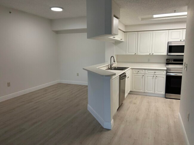 Building Photo - 2724 Anzio Ct