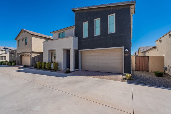 Photo - 4910 S Tune House