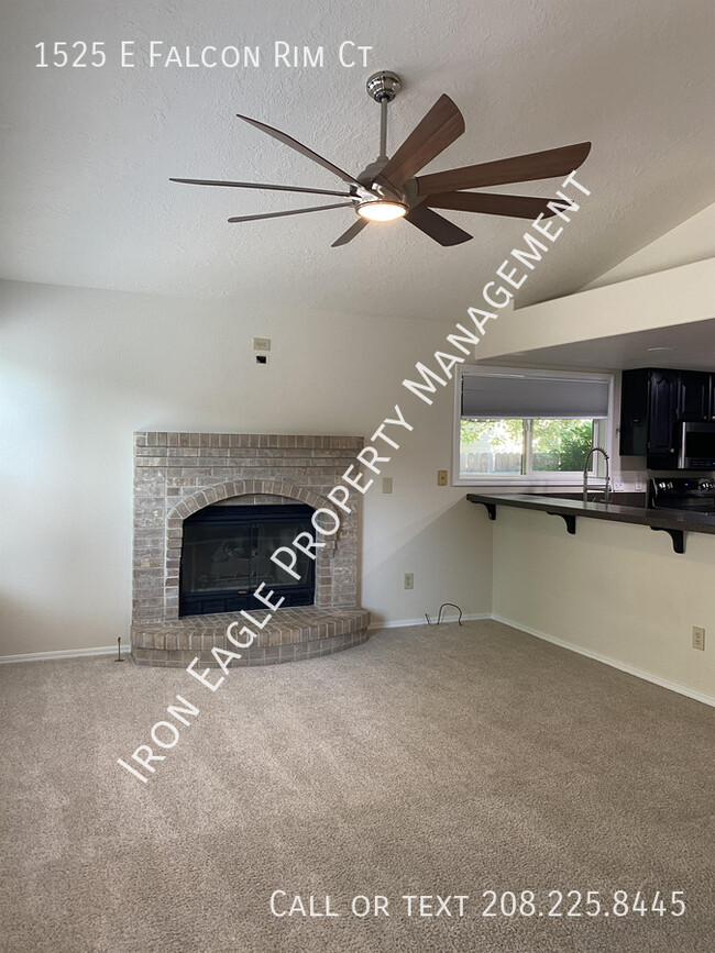 Building Photo - 1525 E Falcon Rim Ct